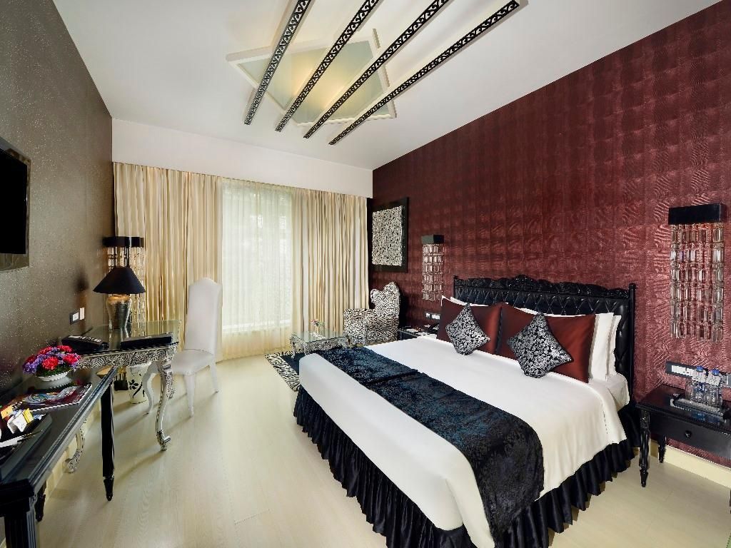 Zuri Junior Suite
