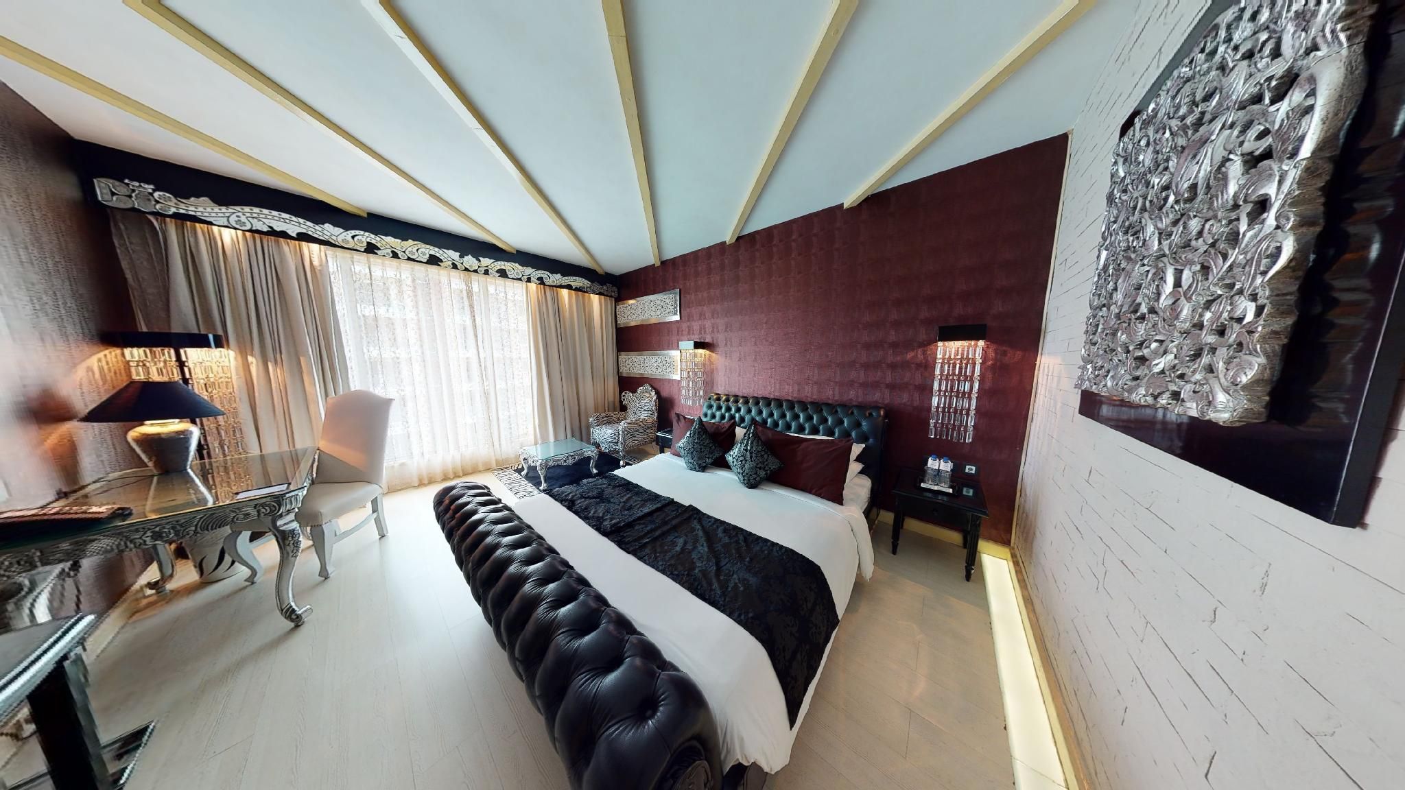 Zuri Junior Suite