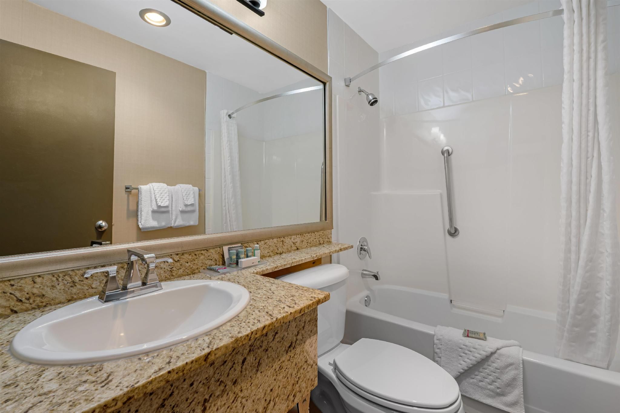 Best Western King George Inn & Suites 1 King Bed, Nonsmoking, First Floor, Poolside, Sofabed 3