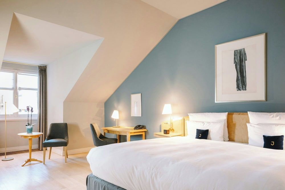 Louis C. Jacob, Hamburg, Autograph Collection Standard Room, 1 Double Bed, Non Smoking, City View 4