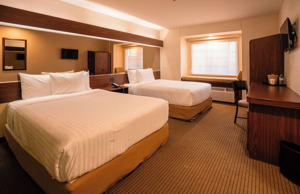 Standard Room, 2 Queen Beds
