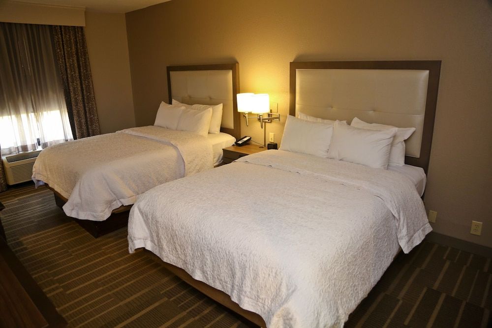 Room - 2 Queen, City View