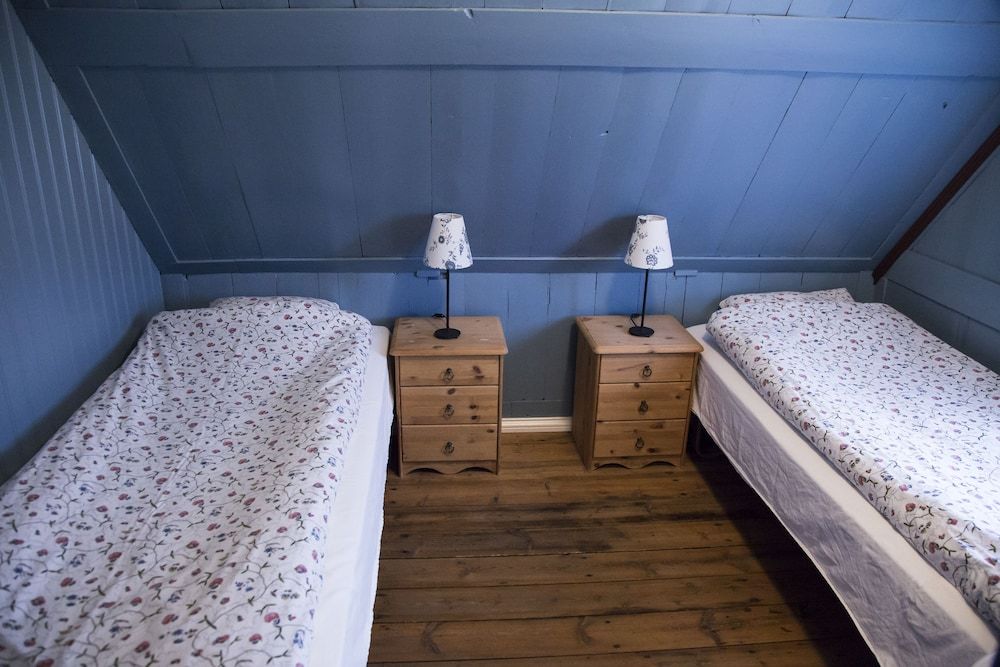 Lambalækur Standard Twin Room, Shared Bathroom 3