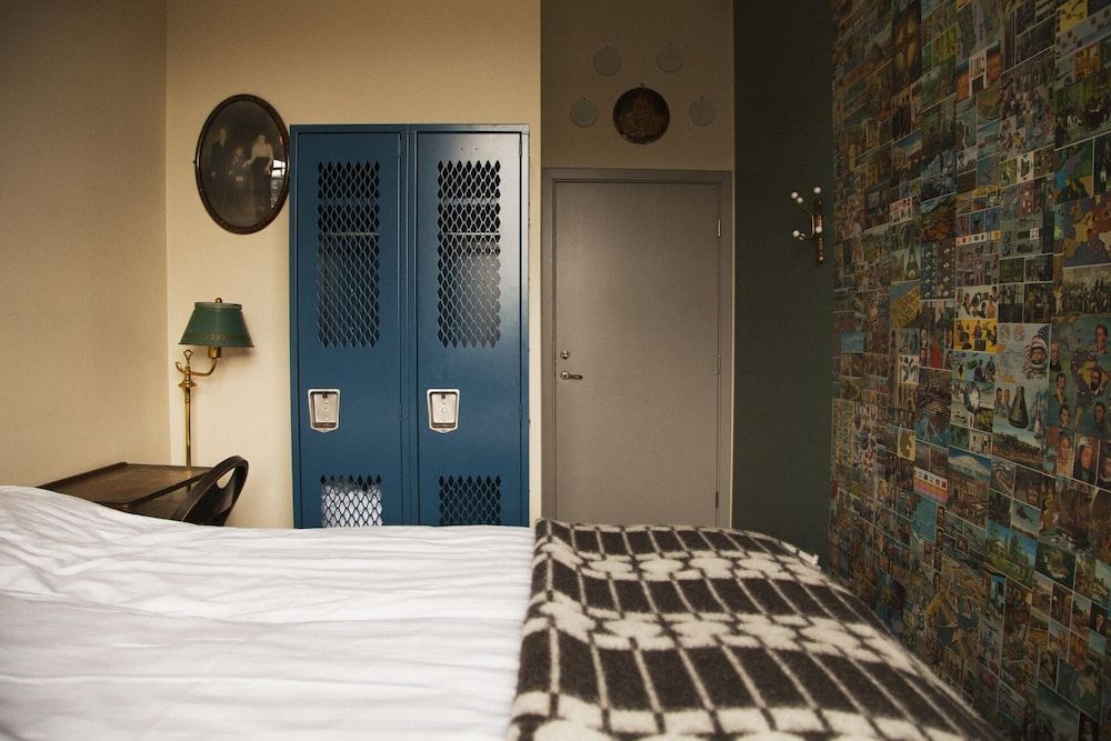 KEX Hostel and Hotel Reykjavik Economy Double Room, Private Bathroom 10