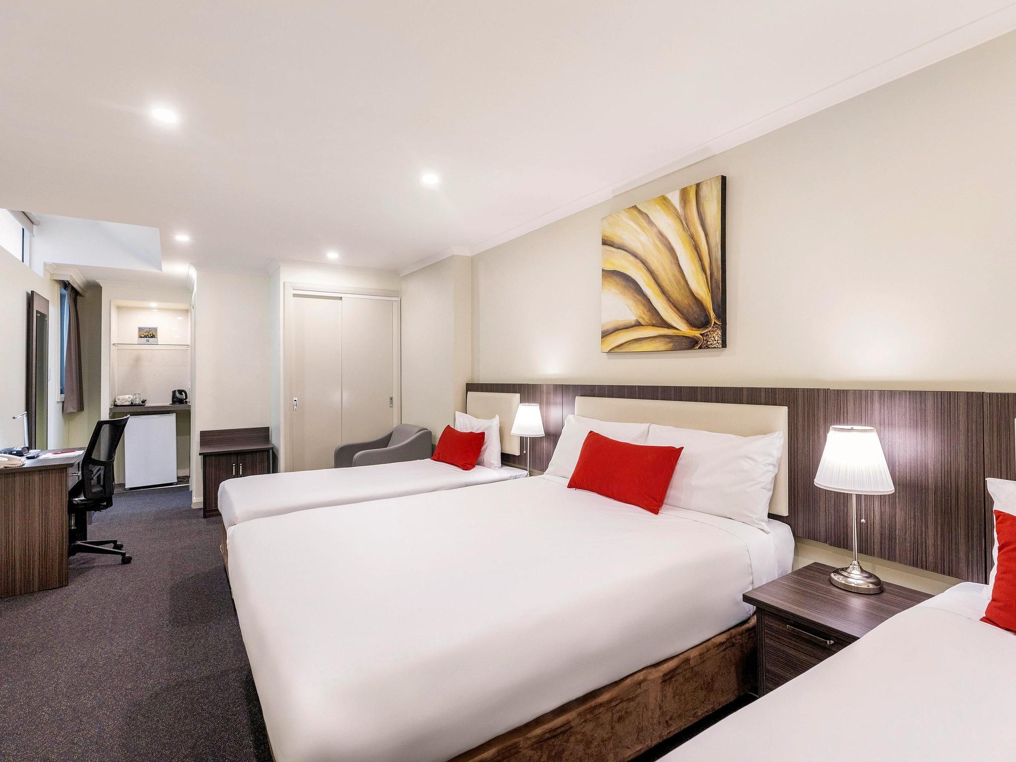 undefined ibis Styles Kingsgate 5