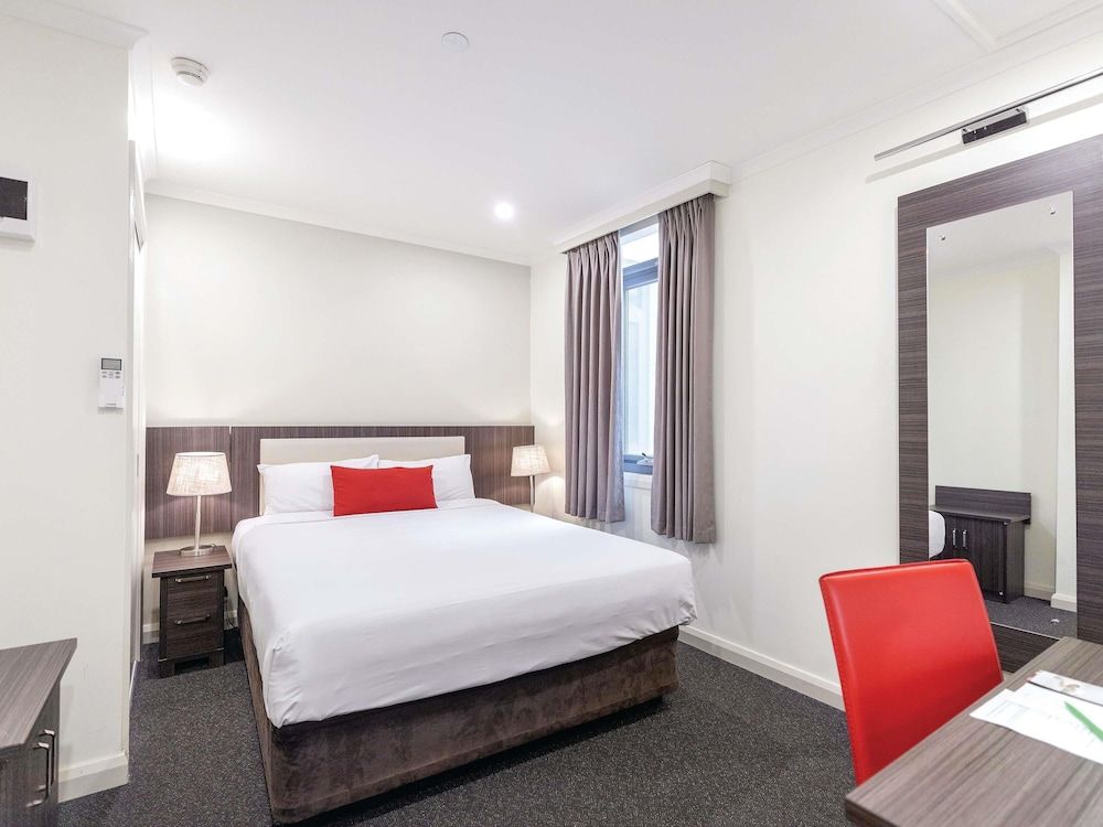 ibis Styles Kingsgate Standard Double Room, 1 Double Bed 2