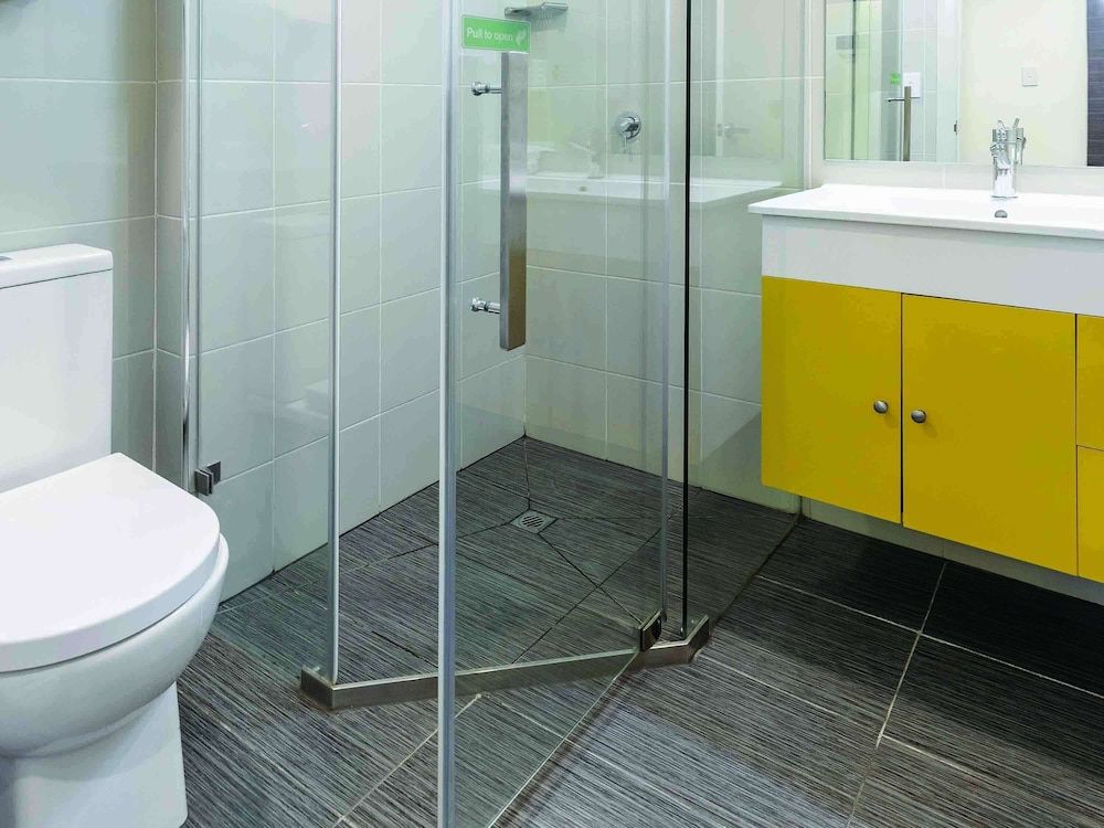 ibis Styles Kingsgate Standard Double Room, 1 Double Bed 5