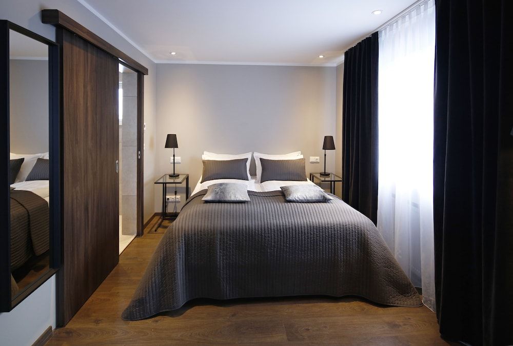 Keflavik Micro Suites Double Room 5