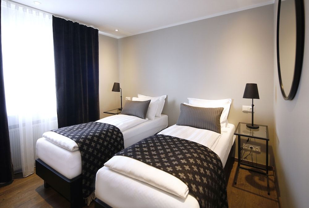 Keflavik Micro Suites Double or Twin Room 5