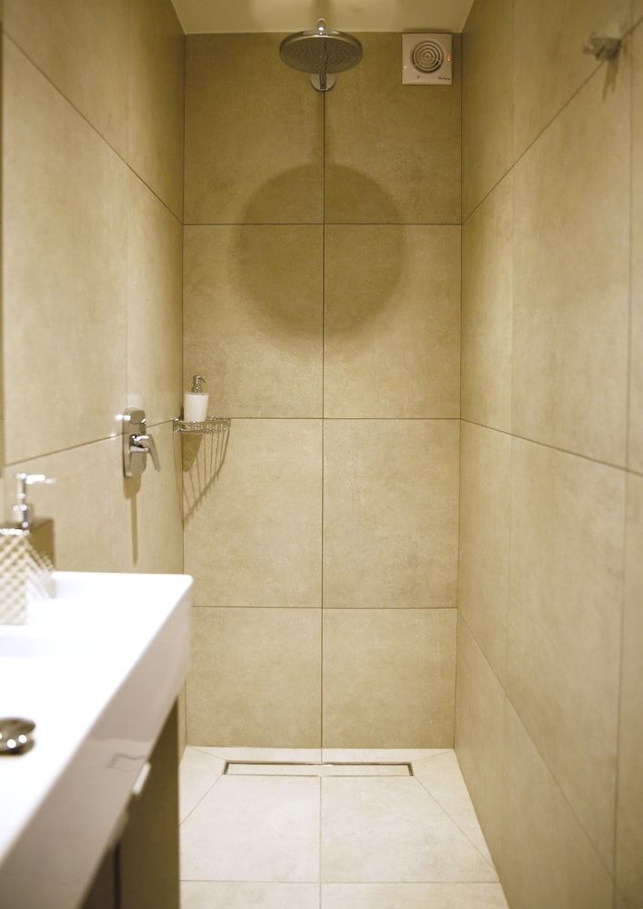 Keflavik Micro Suites Double or Twin Room 8