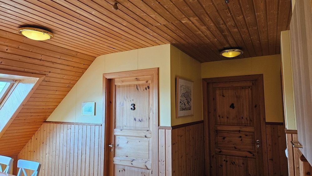 Arnanes Country Hotel Basic Double Room, 2 Twin Beds, Shared Bathroom 31