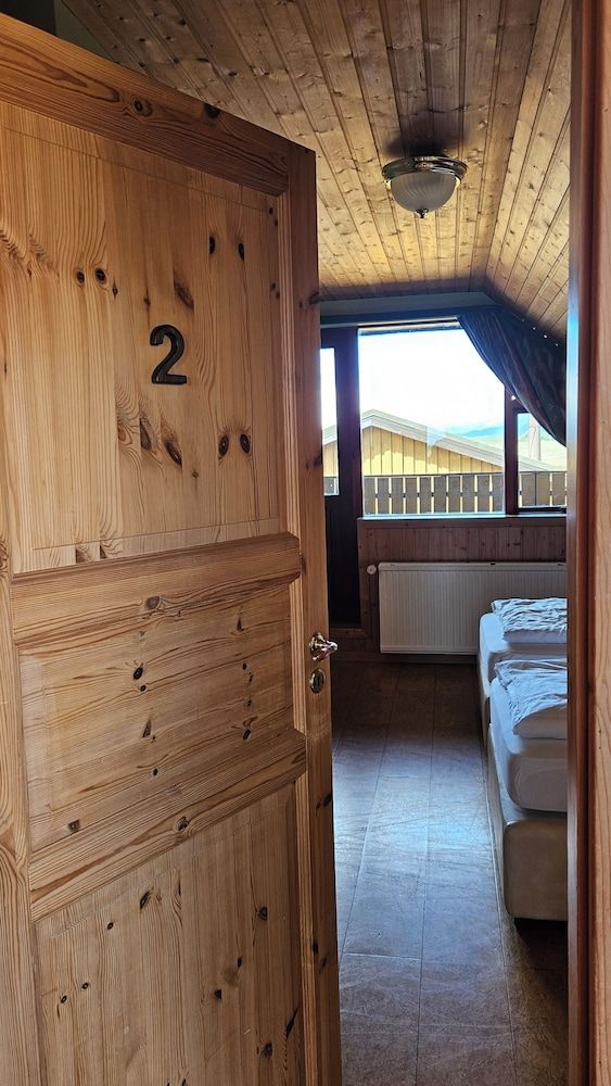 Arnanes Country Hotel Basic Double Room, 2 Twin Beds, Shared Bathroom 27