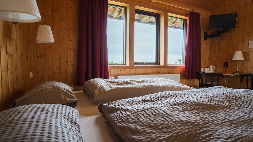 Arnanes Country Hotel Double Room, 2 Twin Beds, Private Bathroom 13