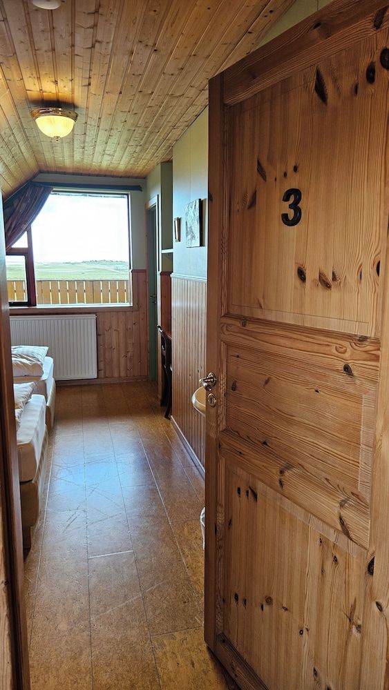 Arnanes Country Hotel Basic Double Room, 2 Twin Beds, Shared Bathroom 21