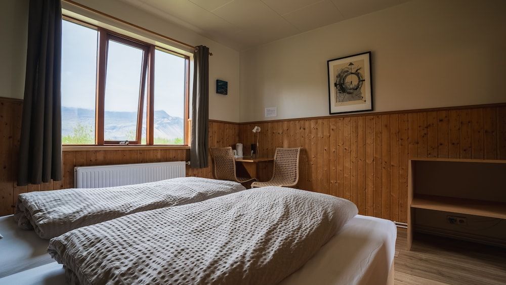 Arnanes Country Hotel Double Room, 2 Twin Beds, Private Bathroom 9