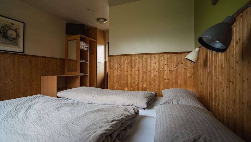 Arnanes Country Hotel Double Room, 2 Twin Beds, Private Bathroom 12