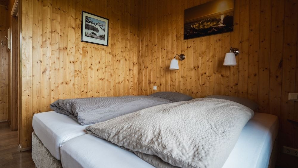 Arnanes Country Hotel Double Room, 2 Twin Beds, Private Bathroom 15