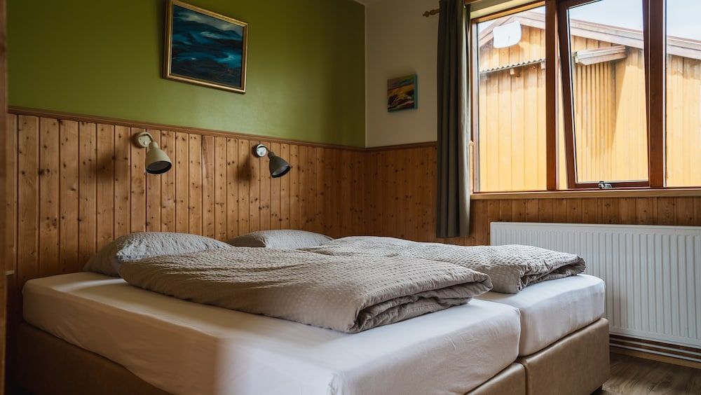 Arnanes Country Hotel Double Room, 2 Twin Beds, Private Bathroom