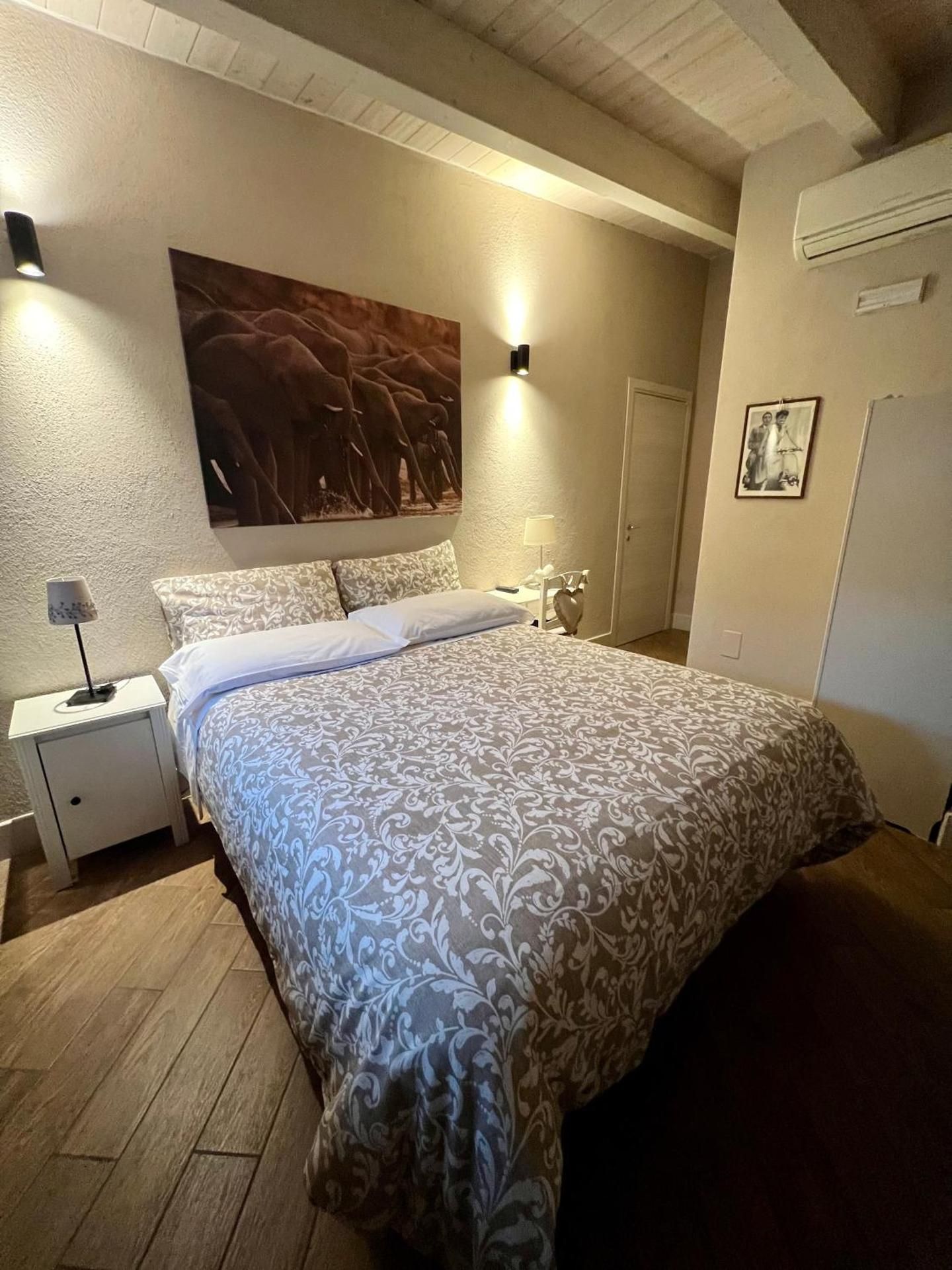 Hotel Bella Napoli Business Double Room with Gym Access 2