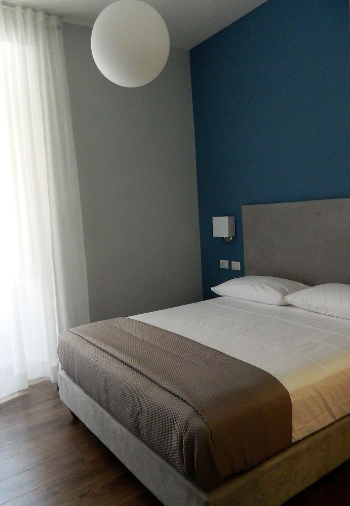 undefined Eighty Four Luxury Rooms 3