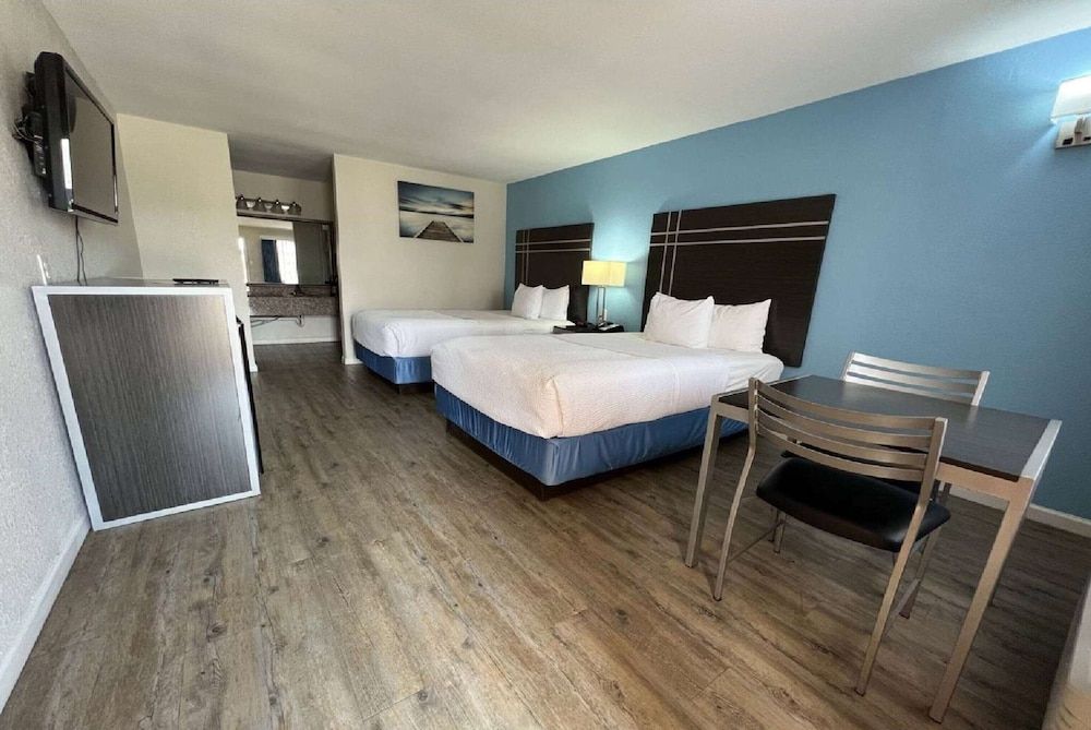 Double Room, 2 Double Beds