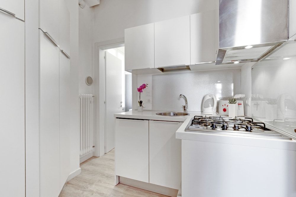 undefined Rialto Botteri Apartments 5