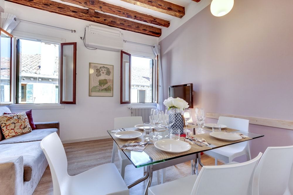 undefined Rialto Botteri Apartments 9