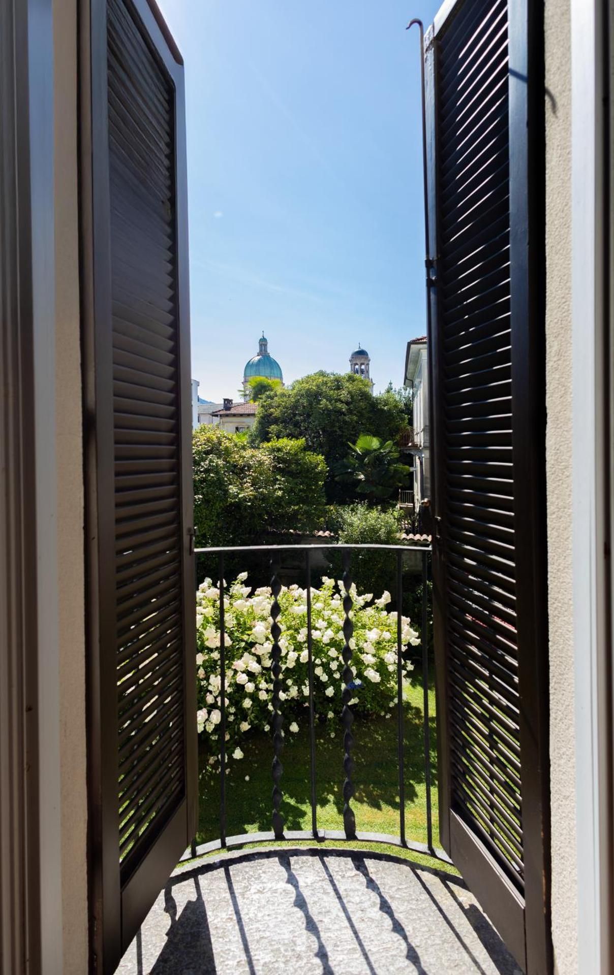 Classic Double or Twin Room with Garden View