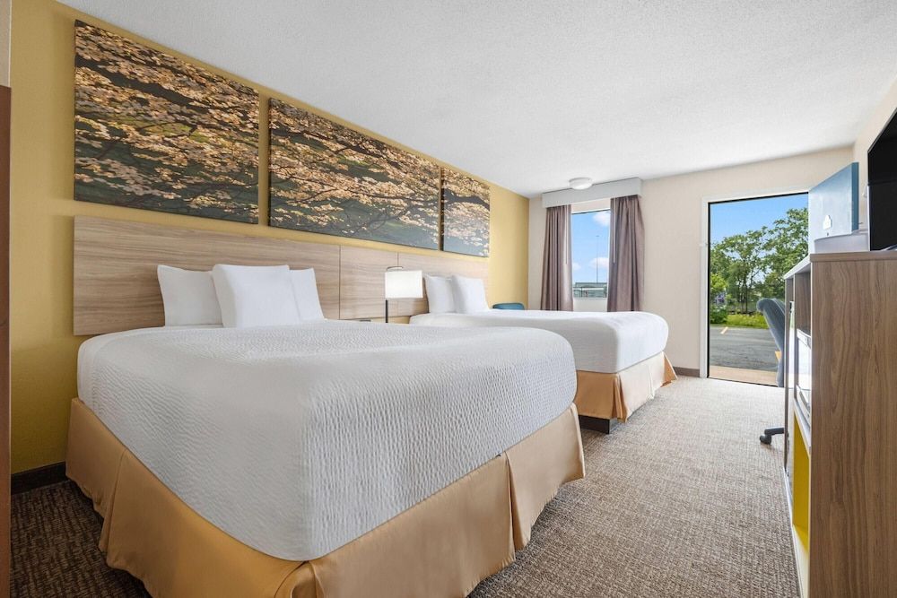 Room, 2 Queen Beds, Non Smoking
