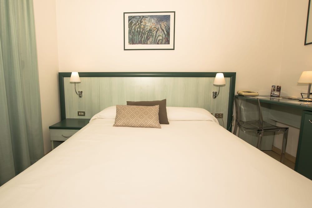 Double Room, 1 Double Bed