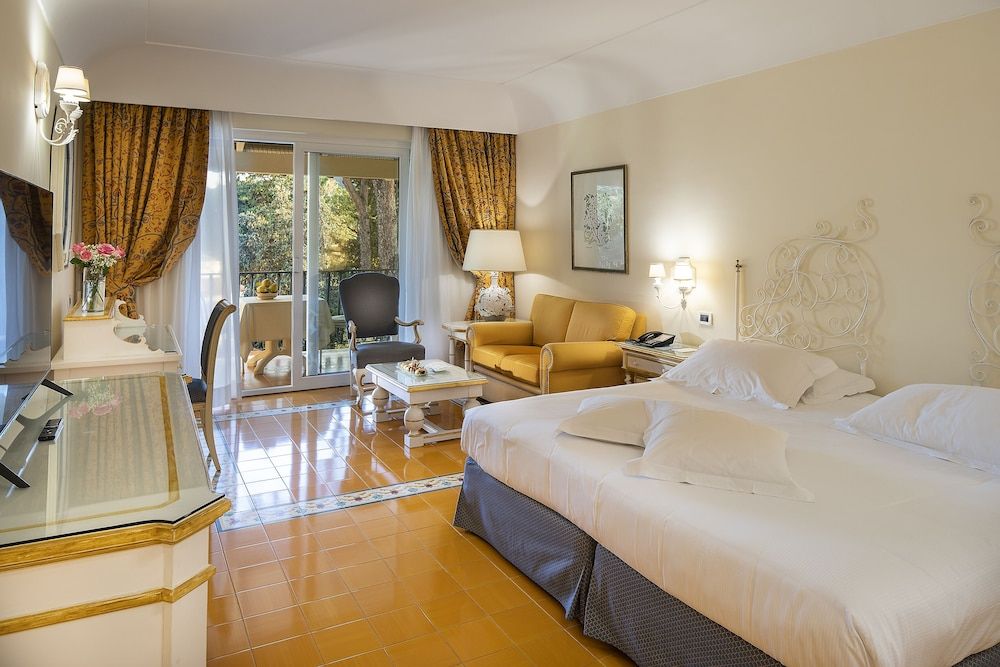 Deluxe Room, Garden View