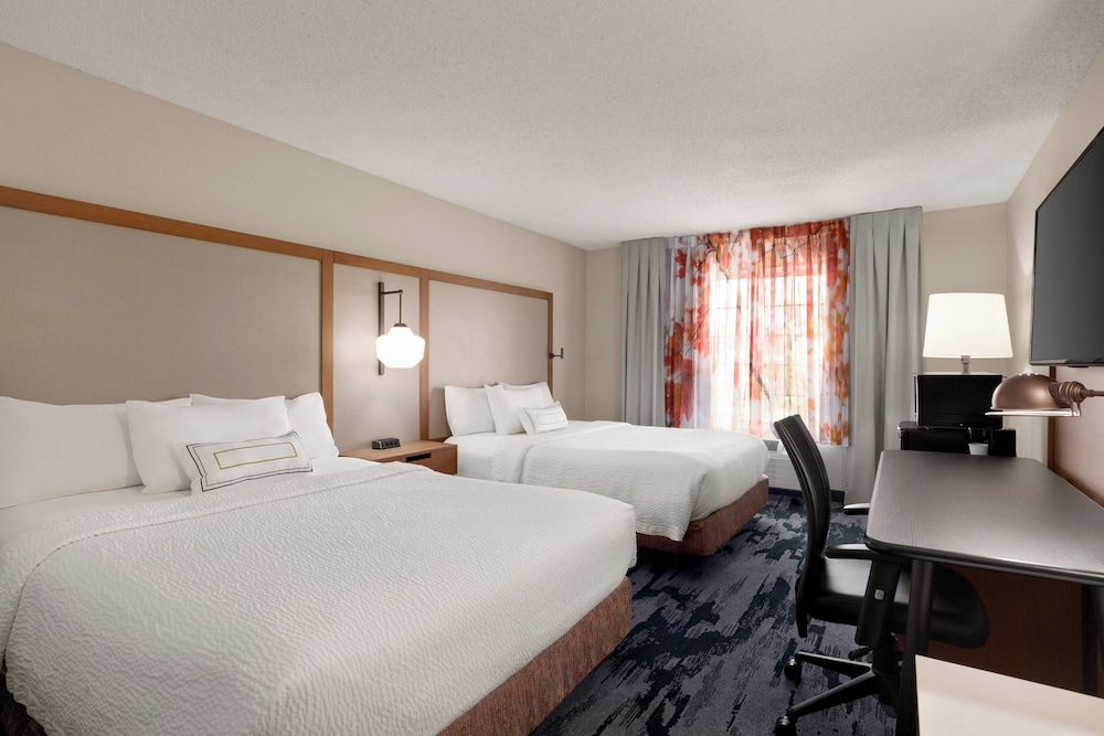 Room, 2 Queen Beds, Non Smoking