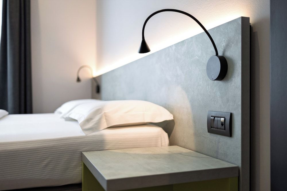 Garda Life Standard Double Room 7