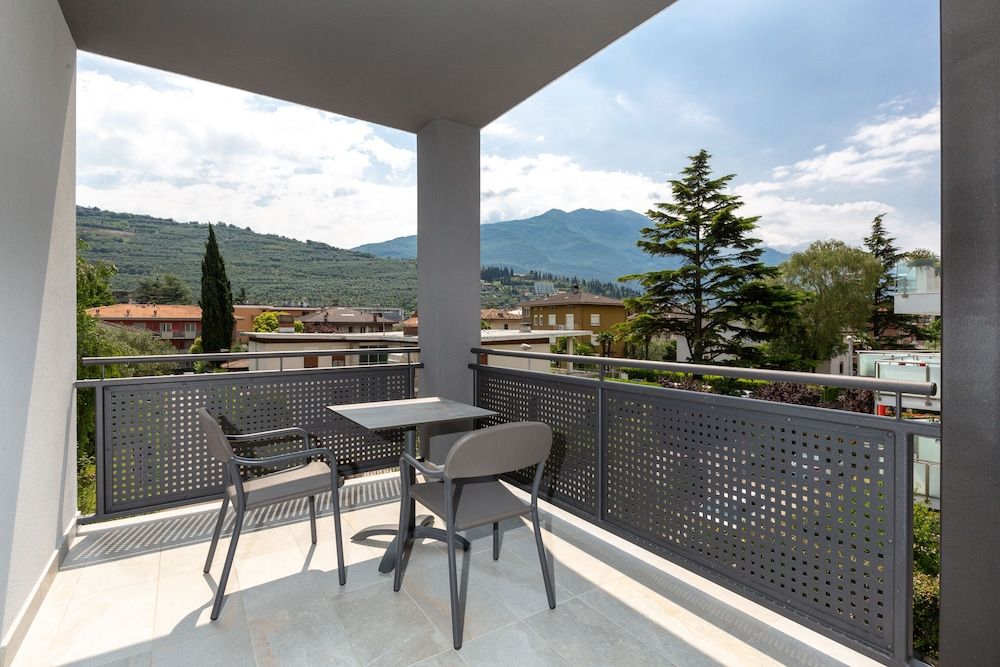 Garda Life Comfort Double Room, Balcony 9