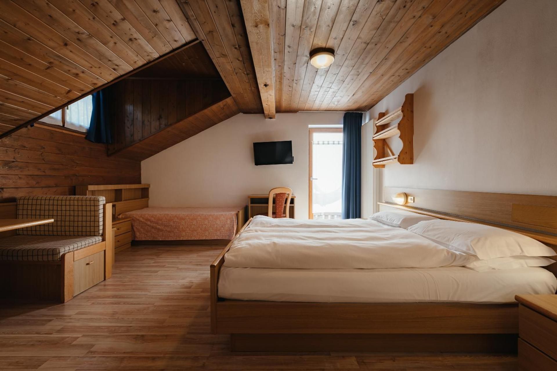Double or Twin Room with Balcony