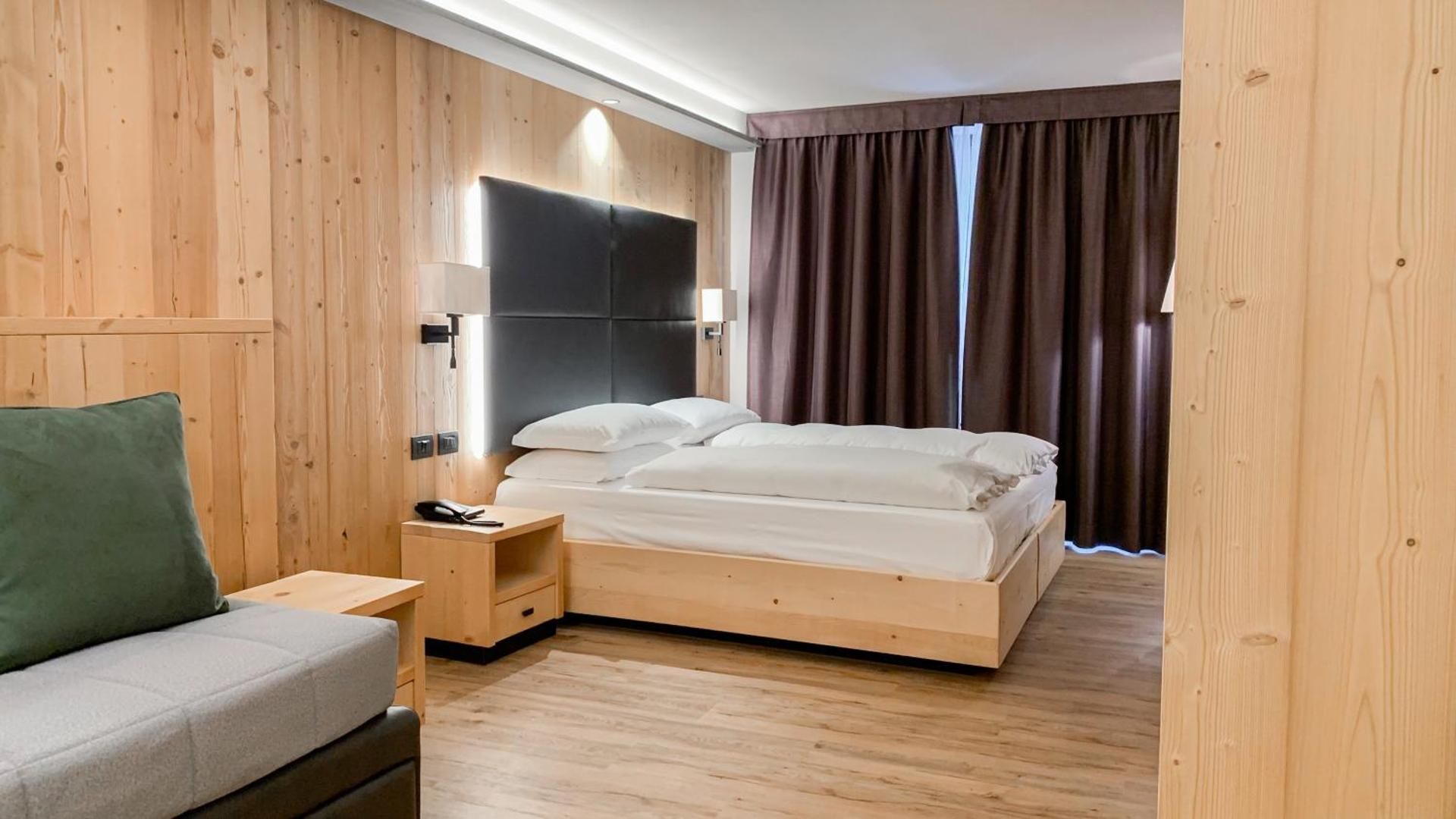 King Suite with Spa Bath