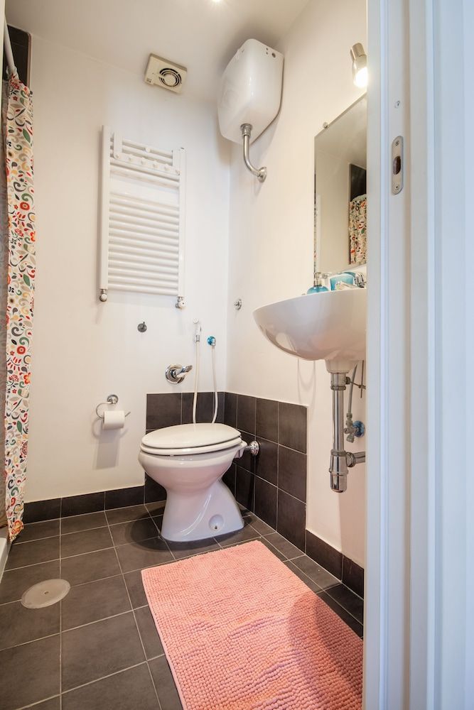 NapoliCentro Mare Deluxe Double or Twin Room, Private Bathroom 11