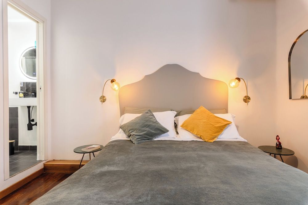 NapoliCentro Mare Deluxe Double or Twin Room, Private Bathroom 2