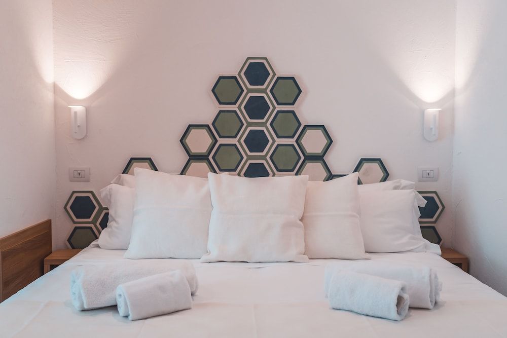 Medousa Bistrot & Suites Junior Suite, 1 King Bed, Terrace, Sea View 3