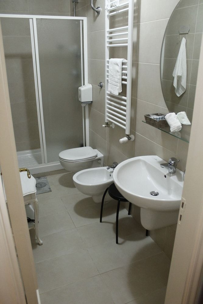 Napolipietrasanta LT Family Room, 1 Double Bed 2