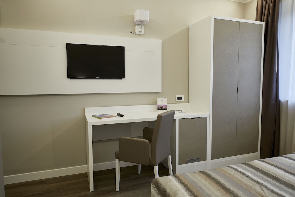 La Perla Double or Twin Room 17