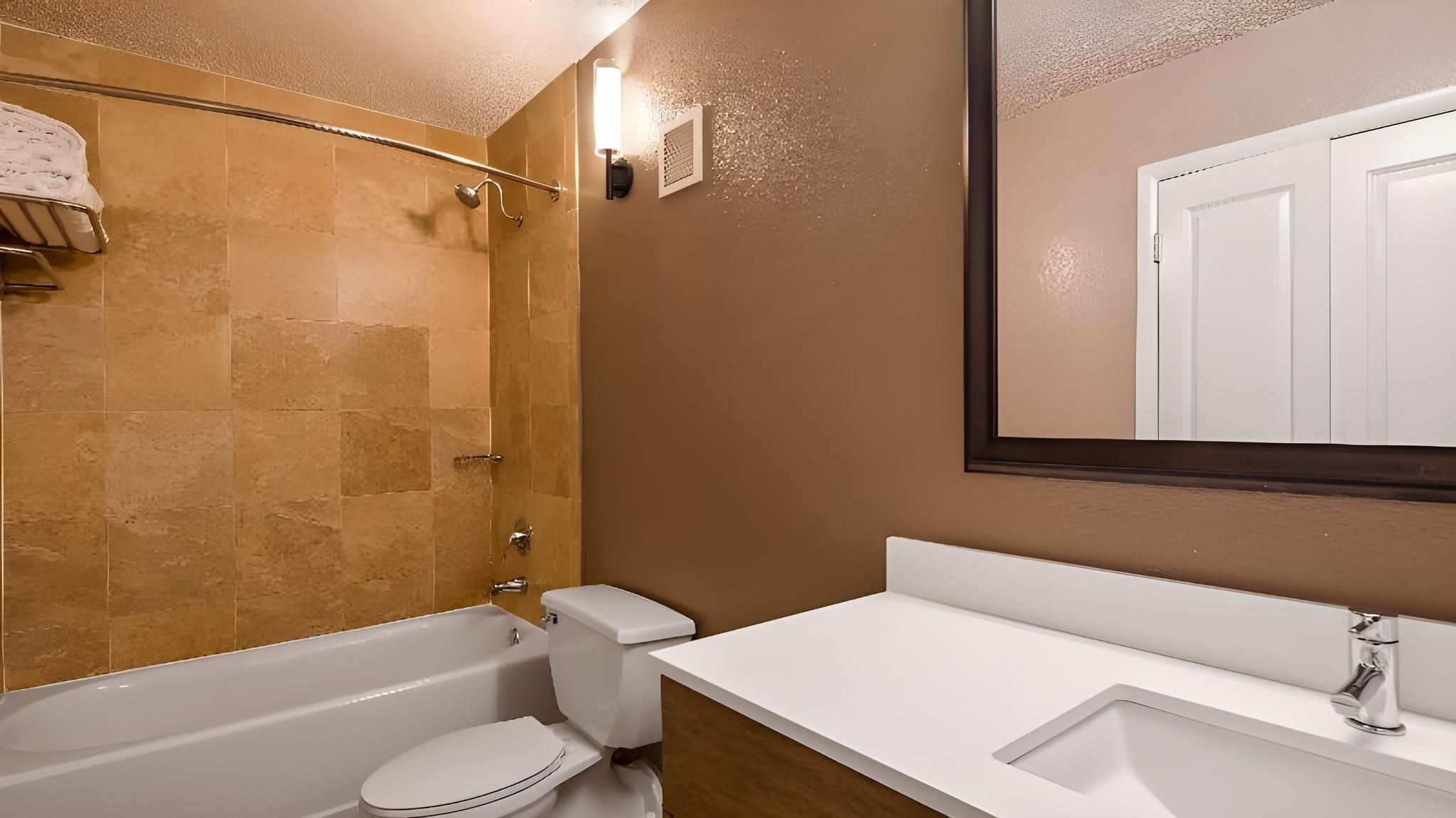 1 King Bed, Nonsmoking