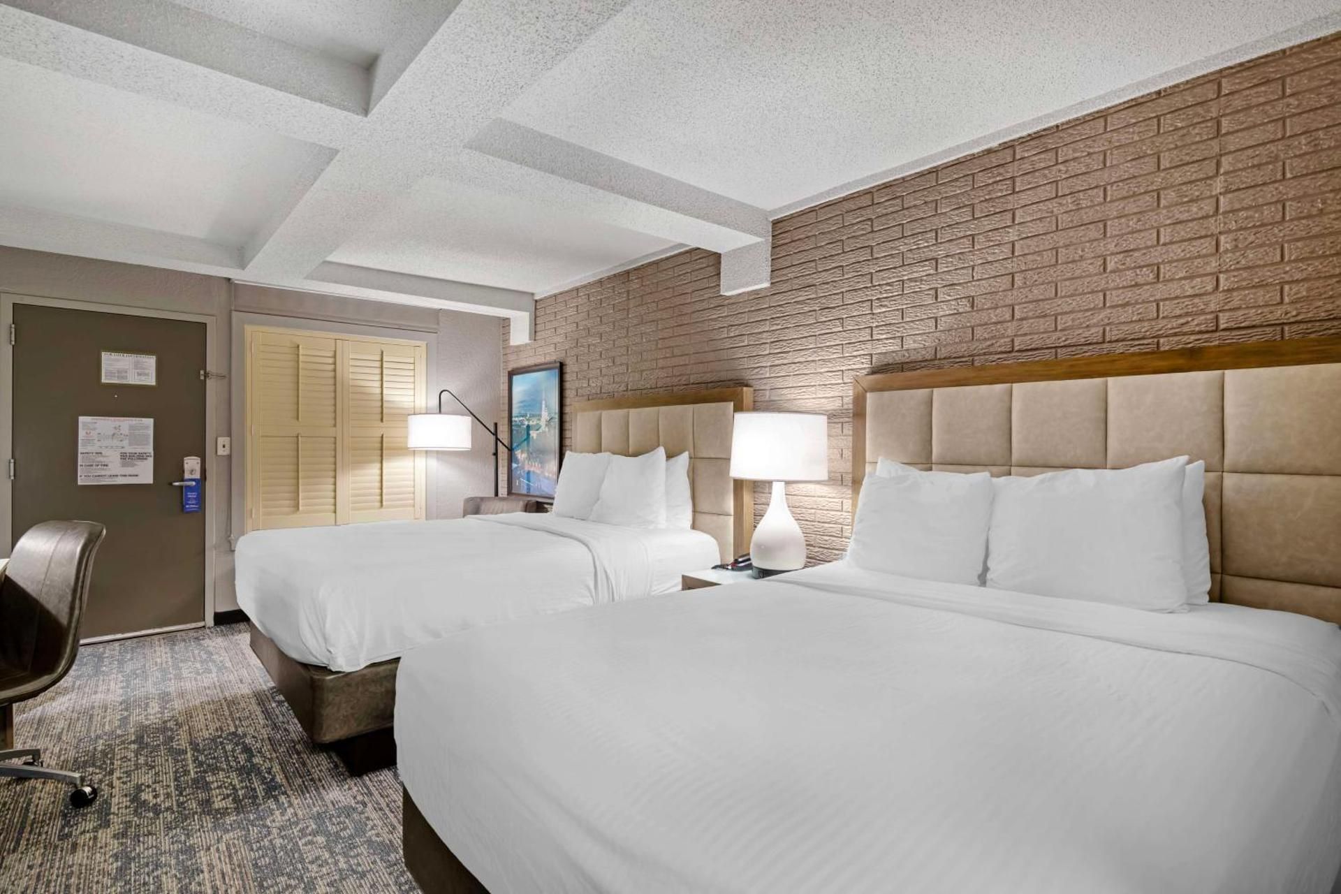 Accessibility - 2 Queens Beds, Nonsmoking