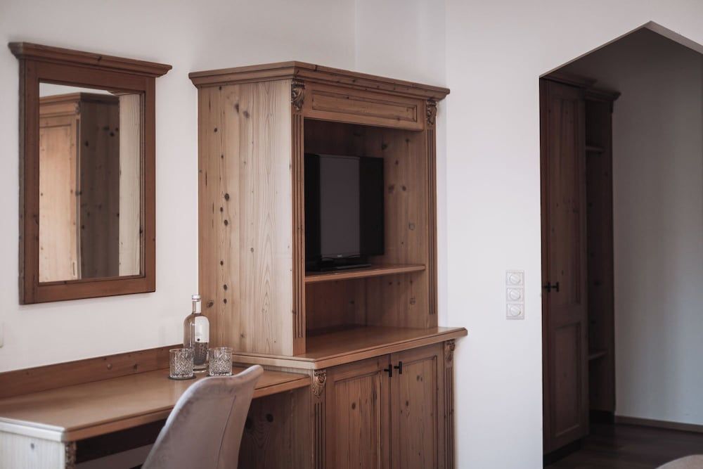 Hotel Montis - Schönblick Suite (Tower) 5