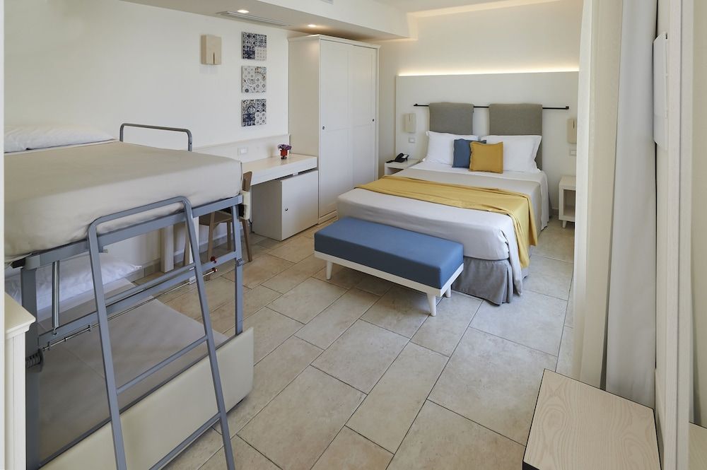 Comfort Quadruple Room