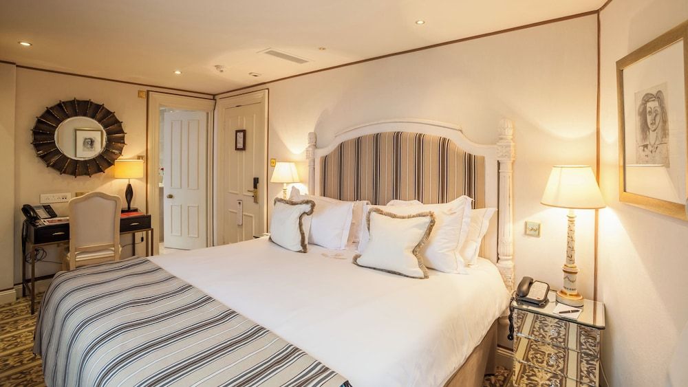 Classic Double Room