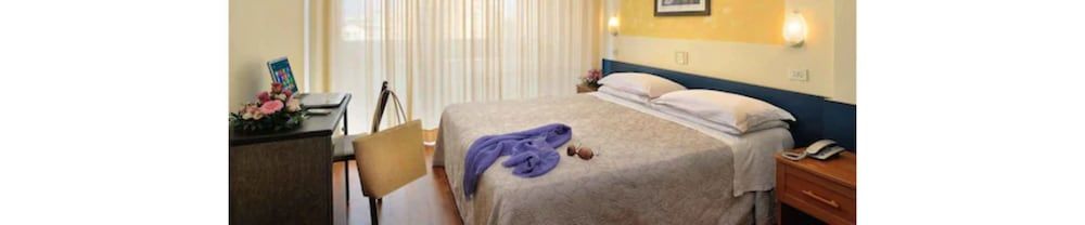 Due Pavoni Double Room 6