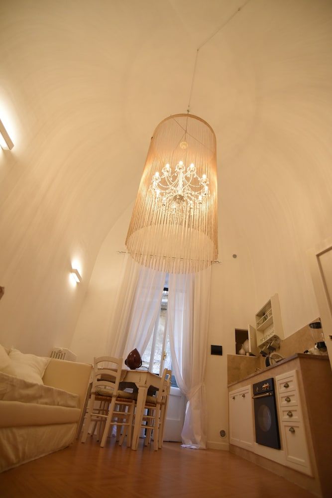 Cadelli Luxury Suite Apartment, 1 Bedroom 9