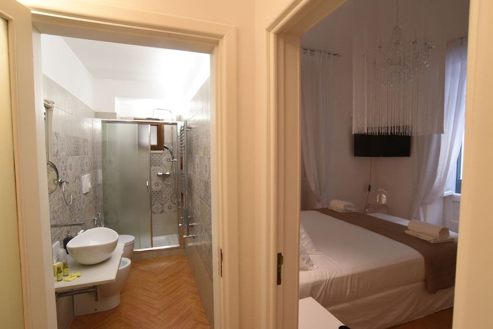 Cadelli Luxury Suite Apartment, 1 Bedroom 8