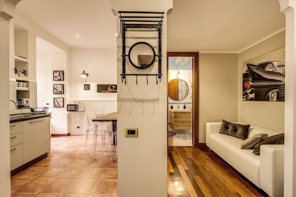 Spanish Steps Miracle Suite Deluxe Suite, 3 Bedrooms, 2 Bathrooms 12